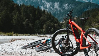 Mit dem E-Bike unterwegs im Nationalpark Kalkalpen Mit dem E-Bike unterwegs im Nationalpark Kalkalpen
